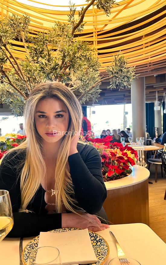 Lulú Angelie, joven trans brasileña . 656385719. Citas en BARCELONA, BARCELONA. www.barcelonacitas.es.