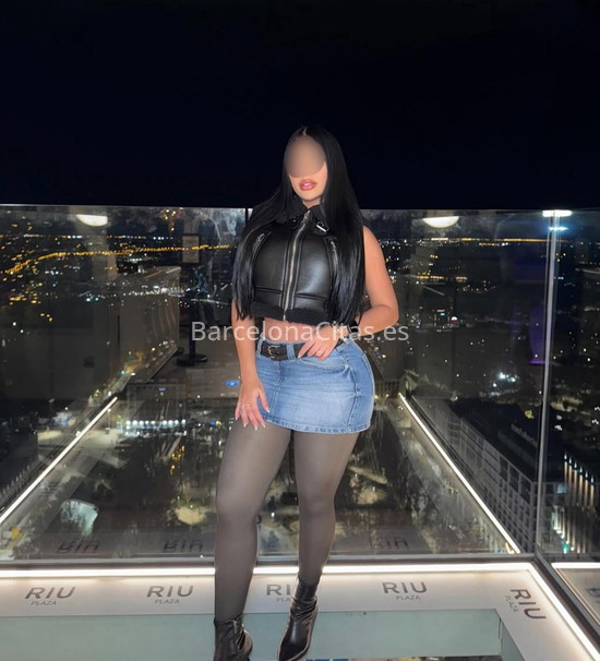Angelina, joven colombiana. 607339539. Citas en BARCELONA, BARCELONA. www.barcelonacitas.es.