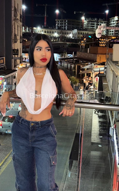 Martina, colombiana recién llegada. 607510621. Citas en BARCELONA, BARCELONA. www.barcelonacitas.es.