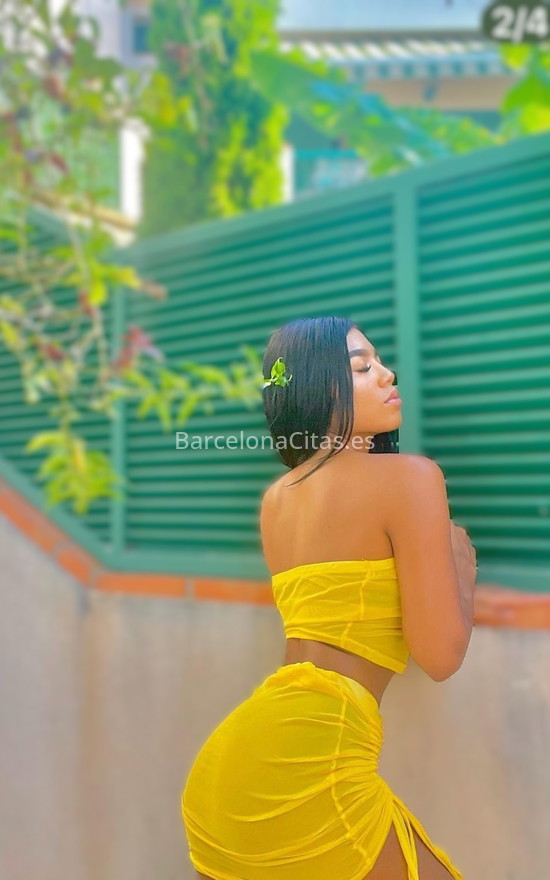 Martina, colombiana recién llegada. 607510621. Citas en BARCELONA, BARCELONA. www.barcelonacitas.es.
