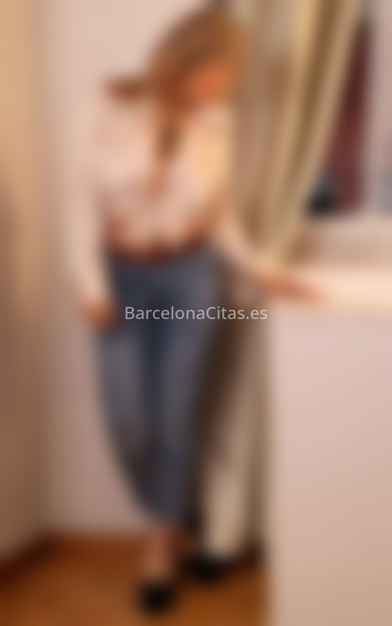 Cristina, ucraniana simpática . 631475201. Citas en BARCELONA, BARCELONA. www.barcelonacitas.es.
