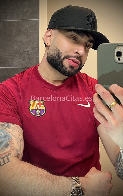 Cristopher, joven colombiano enrollado. 610425954. Citas en BARCELONA, BARCELONA. www.barcelonacitas.es.