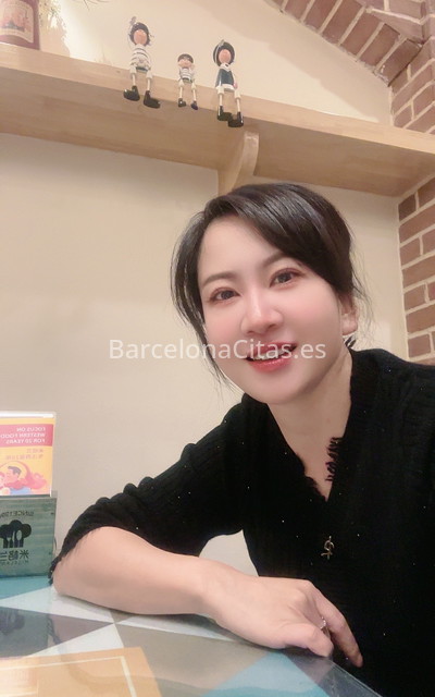 Chica asiática. 631643981. Citas en BARCELONA, BARCELONA. www.barcelonacitas.es.