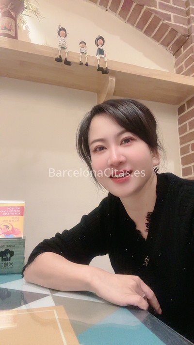 Chica asiática. 631643981. Citas en BARCELONA, BARCELONA. www.barcelonacitas.es.