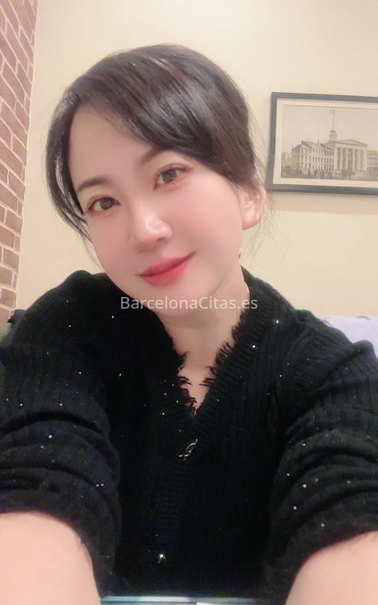 Chica asiática cariñosa . 631643981. Citas en BARCELONA, BARCELONA. www.barcelonacitas.es.