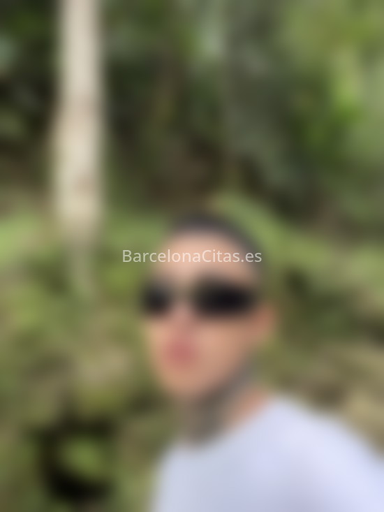 Aron, jovencito colombiano tatuado. 624512587. Citas en BARCELONA, BARCELONA. www.barcelonacitas.es.