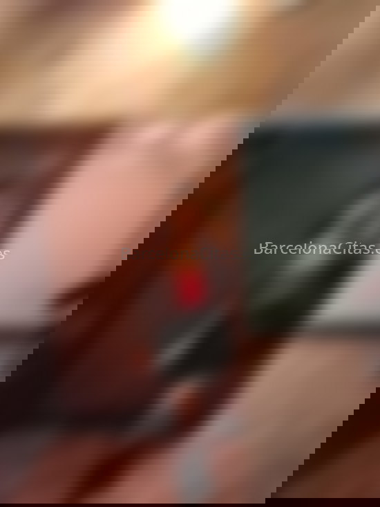 Ivón, por primera vez aquí. 612424826. Citas en BARCELONA, BARCELONA. www.barcelonacitas.es.