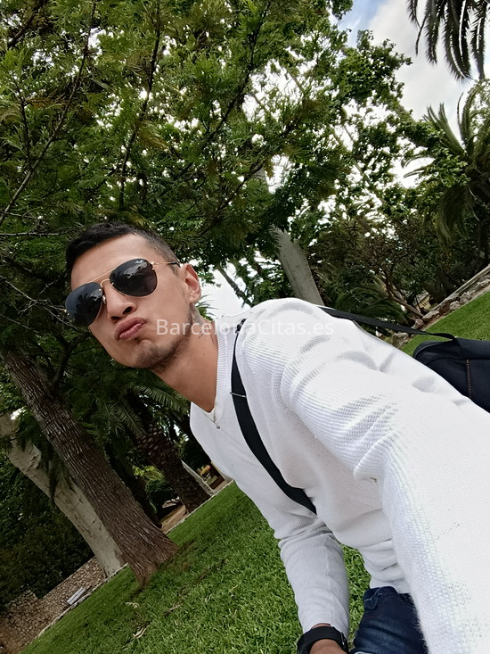 Camilo, buscando hacer amigos aquí. 634325451. Citas en BARCELONA, BARCELONA. www.barcelonacitas.es.