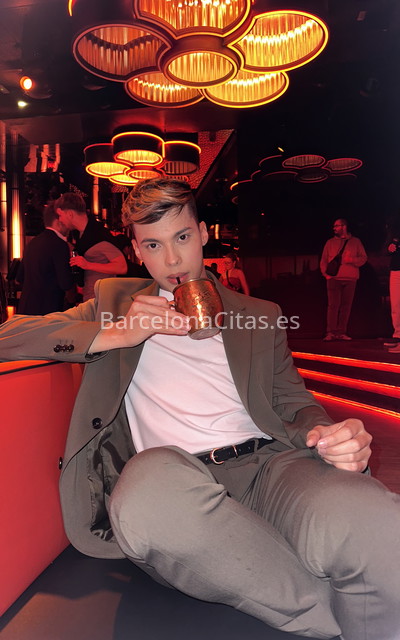 Migu, chico venezolano. 611332317. Citas en BARCELONA, BARCELONA. www.barcelonacitas.es.