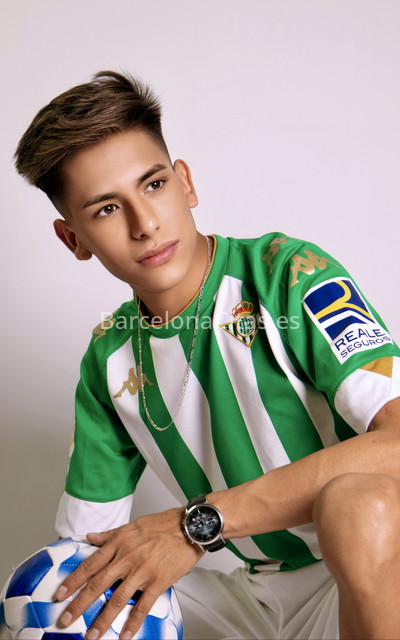 Dashiel, de paso por la ciudad. 631746177. Citas en BARCELONA, BARCELONA. www.barcelonacitas.es.
